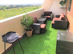 Ático en venta en Ruta de la Plata de 3 habitaciones con terraza y piscina