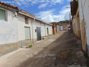 Casa de 2 dormitorios con patio, Provincia de Zamora