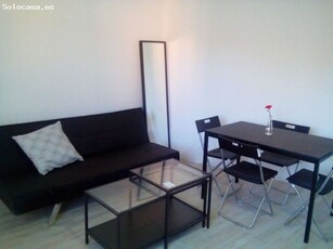 Práctico apartamento de 3 dormitorios en alquiler en Tetuán