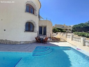 Villa en Benitachell con piscina