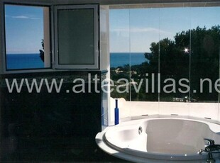 Villa en Venta en Denia, Alicante