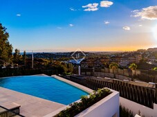 Casa / villa de 439m² en venta en Nueva Andalucía