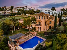 Casa / villa de 1,017m² con 174m² terraza en venta en Estepona