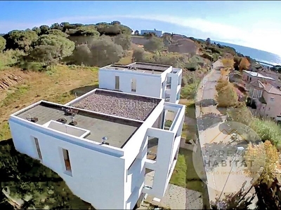 Casa 3 casas construidas en un 60 % en Urbanitzacions Arenys de Mar