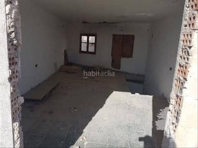 Casa adosada casa de pueblo en venta en cuesta capellans (dels), , tarragona en Tortosa