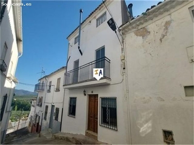 casa adosada en Venta en Castillo De Locubin
