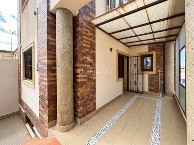 Casa pareada chalet pareado para entrar a vivir con piscina en el Albujón en Cartagena