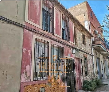 Casa pareada con 2 habitaciones con calefacción en Valencia