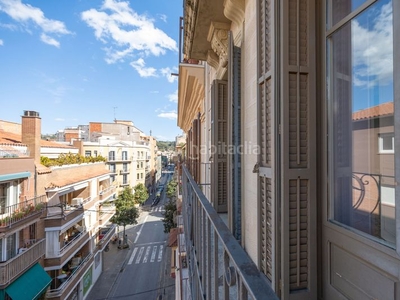 Piso en carrer del bisbe lorenzana 44 piso con 5 habitaciones con ascensor en Girona