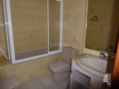 Piso en venta en calle ramon berenguer iv, , tarragona en Tortosa