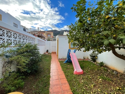 Venta de casa con piscina y terraza en Alhaurín de la Torre, Capellanía-Retamar