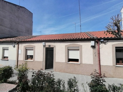 Venta de casa con terraza en Ciudad Rodrigo