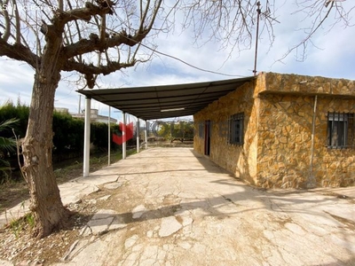 Villa con terreno en Marjalería. Villa con terreno en Castellón. Marjalería