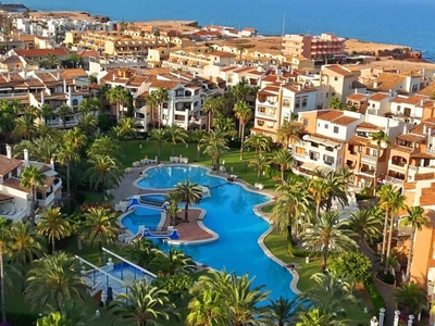 Apartamento en venta en Playa de los Locos, Torrevieja, Alicante