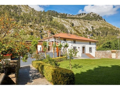 Casa unifamiliar en venta en Barrio Otañes en Mioño-Santullán por 649.000 €