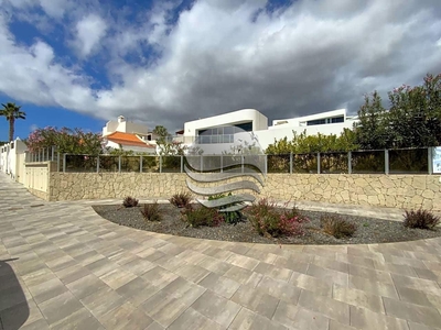 Chalet en venta en La Caleta Adeje, Adeje, Tenerife