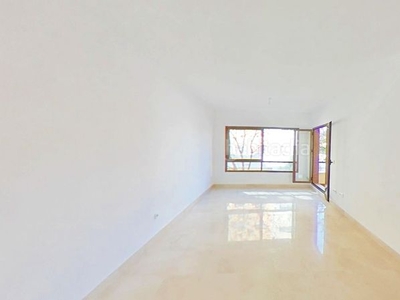Alquiler piso con 3 habitaciones con ascensor, parking, piscina y aire acondicionado en Mairena del Aljarafe