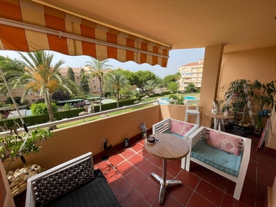 Apartamento en venta en Estepona, Málaga