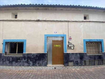 Сasa con terreno en venta en la Calle Santiago Ramón y Cajal' Calera y Chozas