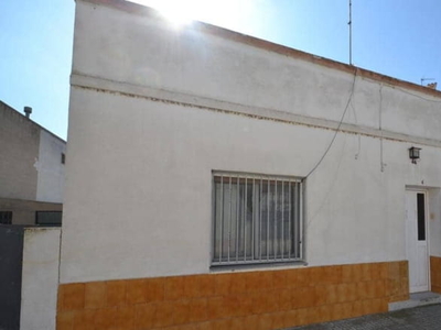 Сasa con terreno en venta en la Carrer de Lleida' Deltebre