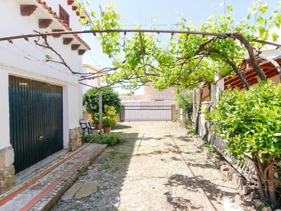 Chalet independiente con terreno en venta en la CV-736' Denia