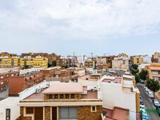 Venta Piso Almería. Piso de cuatro habitaciones Quinta planta con terraza