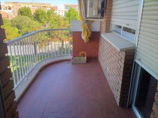 Venta Piso Badajoz. Piso de cuatro habitaciones Segunda planta con terraza