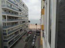Venta Piso Cádiz. Piso de cuatro habitaciones Quinta planta