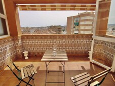 Venta Piso Fuengirola. Piso de cuatro habitaciones Octava planta con terraza