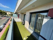 Venta Piso Lloret de Mar. Piso de tres habitaciones en Calle canonigo domenech 4. Buen estado tercera planta con terraza