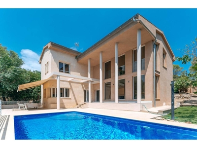 Alquiler de casa con piscina y terraza en CALA VINYES (Calvià)