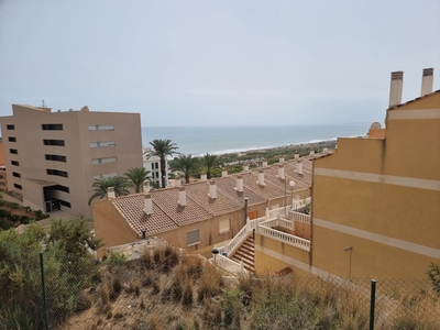 Alquiler de piso con piscina y terraza en Los Arenales del Sol (Elche (Elx)), Segunda linea playa