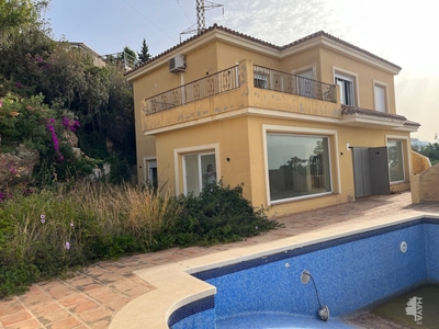 Chalet independiente en venta en calle Argos, Benalmádena Venta Benalmádena