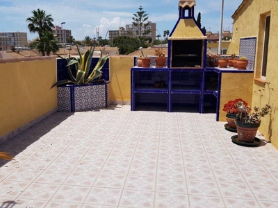 Venta Casa unifamiliar en manuel espinosa Maciá 36 Torrevieja. Con terraza 130 m²