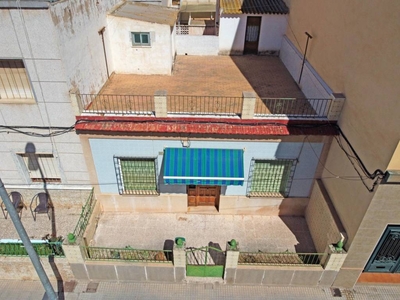 Venta Casa unifamiliar en Ruben dario Cartagena. Con terraza 84 m²