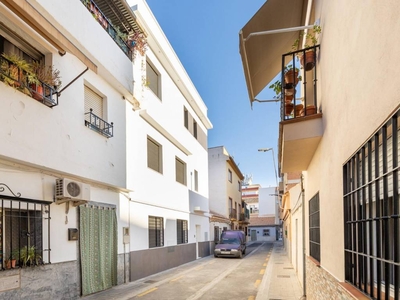 Venta Casa unifamiliar Granada. Con terraza 153 m²