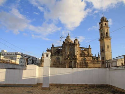 Venta Casa unifamiliar Jerez de la Frontera. Con balcón 488 m²