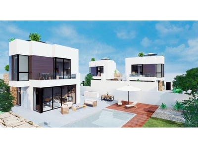 Venta Chalet Torrevieja. Buen estado 100 m²