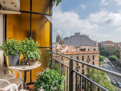 Venta Piso Barcelona. Piso de tres habitaciones Buen estado con terraza