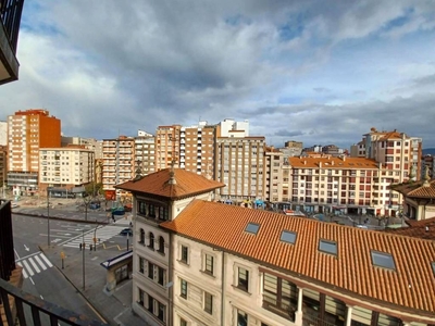 Venta Piso Gijón. Buen estado quinta planta con balcón calefacción central