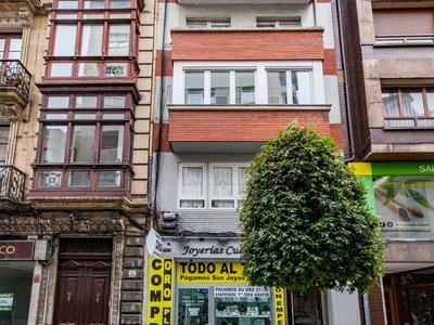Venta Piso Gijón. Piso de dos habitaciones en Menéndez Valdés 22. Buen estado segunda planta con terraza