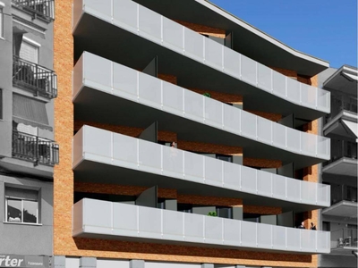 Venta Piso Sant Joan Despí. Piso de tres habitaciones en barcelona. Cuarta planta con terraza