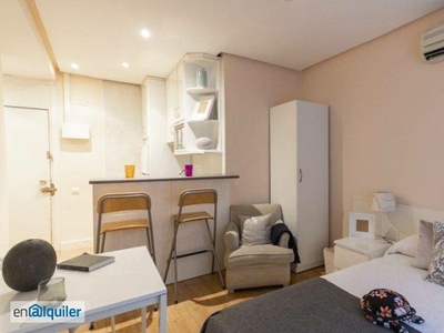 Apartamento estudio bien amueblado en alquiler en Salamanca