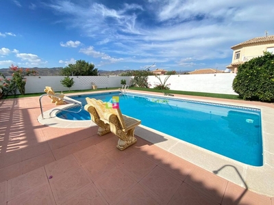 Arboleas villa en venta