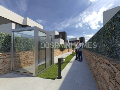 Listos para mudarse Villas independientes con piscina en Alicante