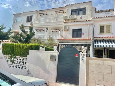 Torrevieja casa adosada en venta