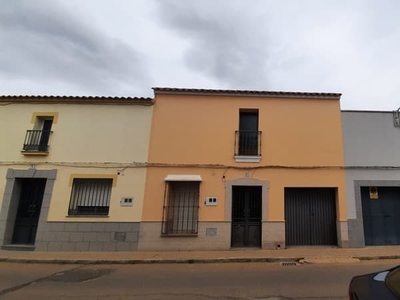 Chalet adosado en venta en Calle Oriente, 06700, Villanueva De La Serena (Badajoz)