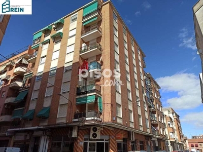 Piso en venta en Calle del Alférez Provisional