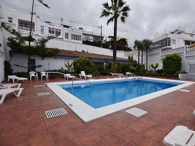 Estupendo apartamento con piscina en Puerto