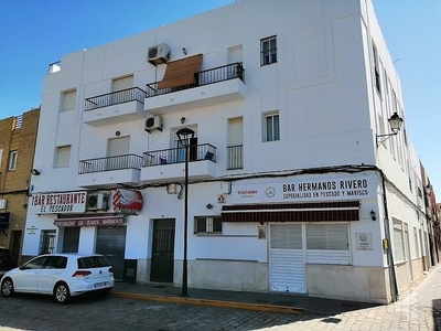 Piso en venta en Isla Cristina ciudad de 3 habitaciones con terraza